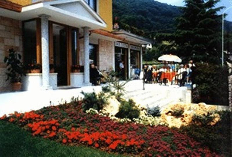 Hotel Ristorante Costa Costa Valle Imagna Exteriör bild
